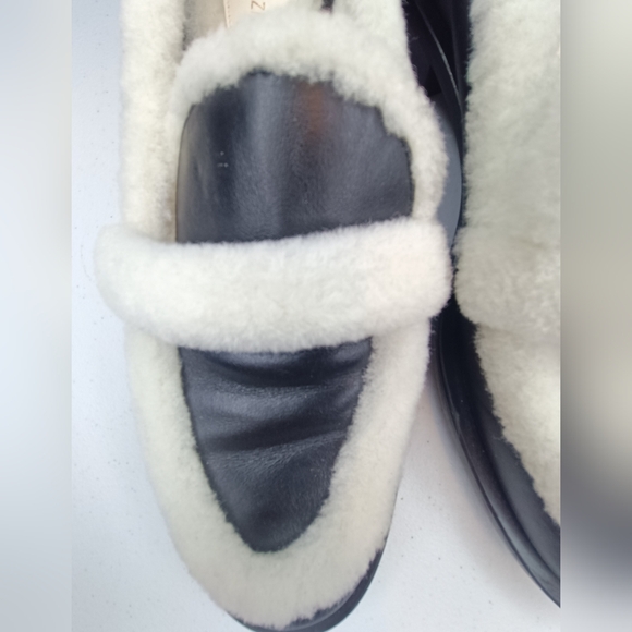 Stuart Weitzman Palmer Chill loafer in black leather with shearling trim 8.5 - Picture 10 of 12